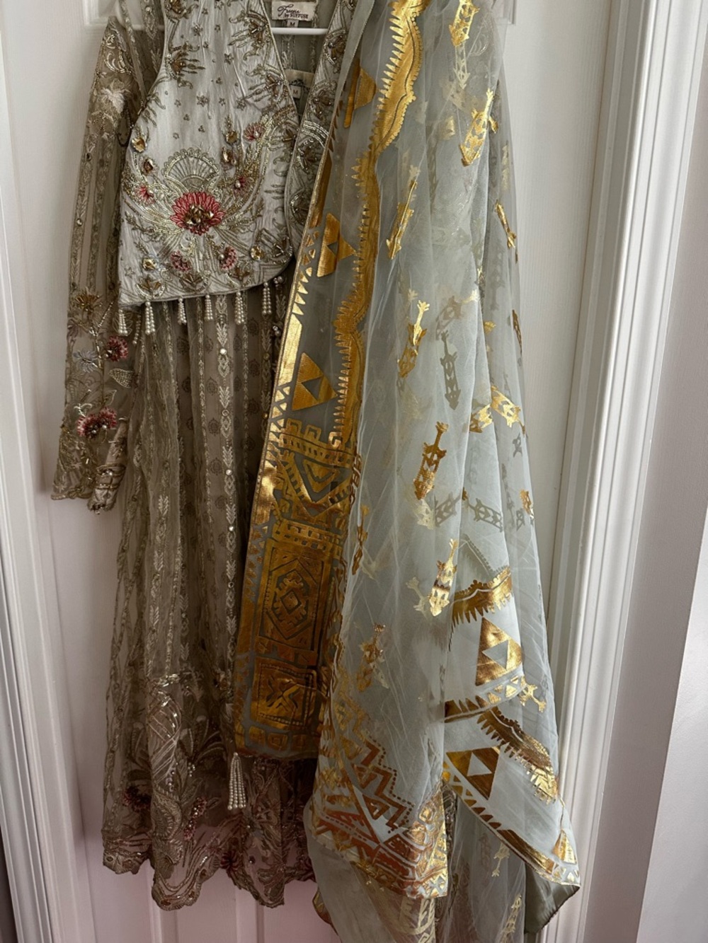 Suffuse Freesia M kurta set - Picture 3 of 8